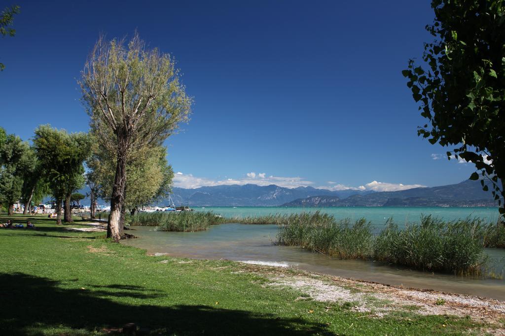 San Benedetto Camping Relais เปสเคียรา เดล การ์ดา ภายนอก รูปภาพ